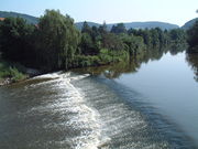Datei:20190925075230!180px-Streichwehr Fulda.jpg